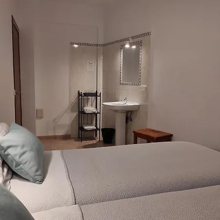 纳达尔旅馆 2* 索列尔